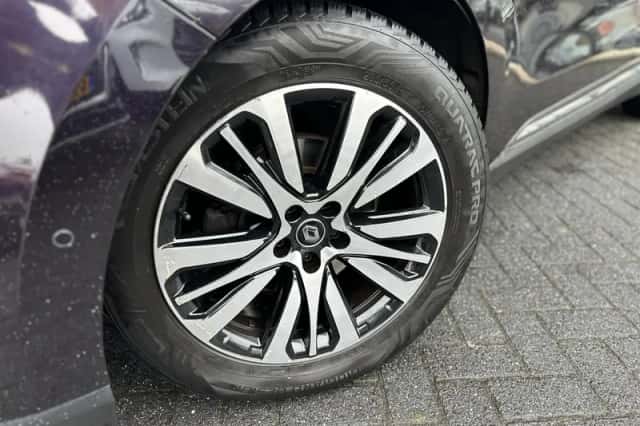 Renault Espace (2015) thumbnail 2