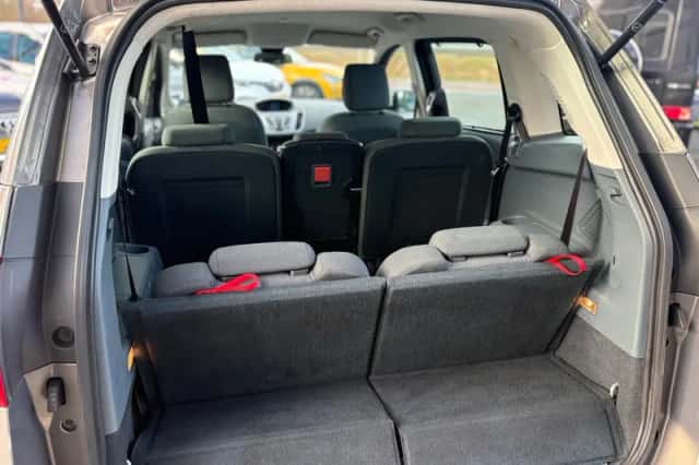 Ford Grand C-Max (2013) thumbnail 5