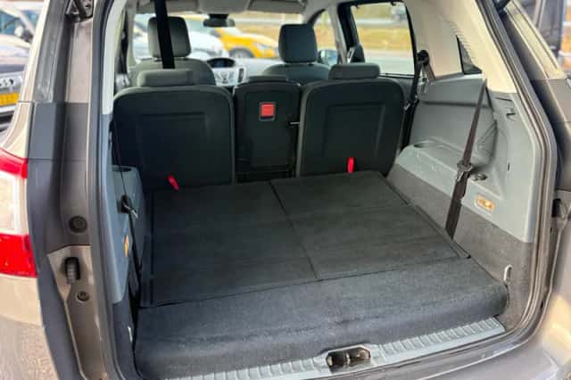 Ford Grand C-Max (2013) thumbnail 6