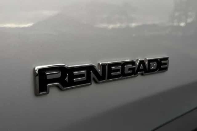Jeep Renegade (2020) thumbnail 4