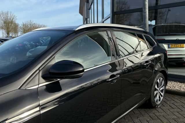 Renault Mégane (2023) thumbnail 3
