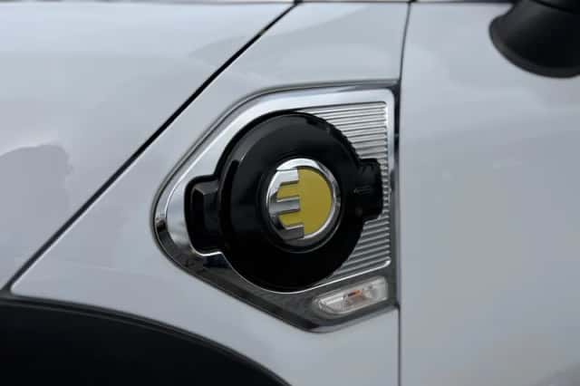 MINI Countryman (2019) thumbnail 3