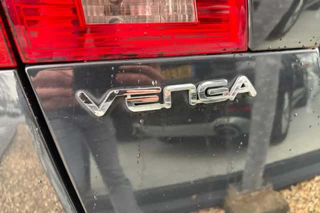 Kia Venga (2010) thumbnail 6