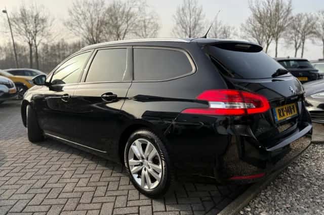 Peugeot 308 (2018) thumbnail 4