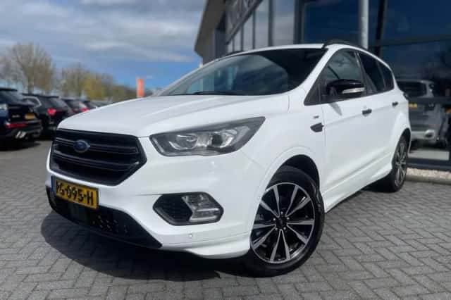 Ford Kuga (2017) thumbnail 1