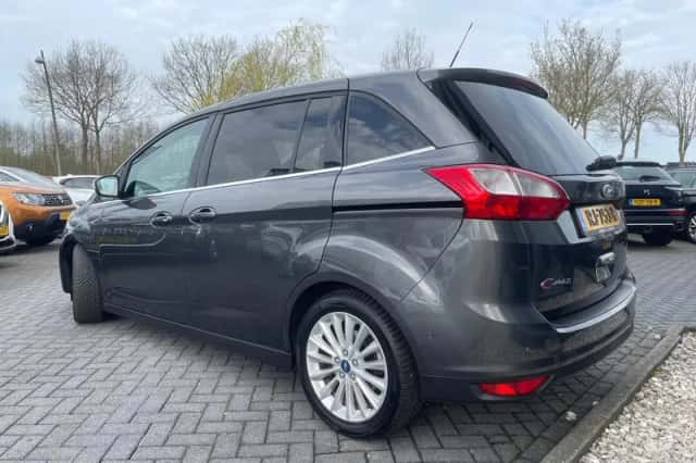 Ford Grand C-Max (2017) thumbnail 3