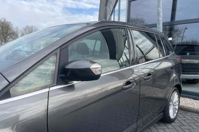 Ford Grand C-Max (2017) thumbnail 4