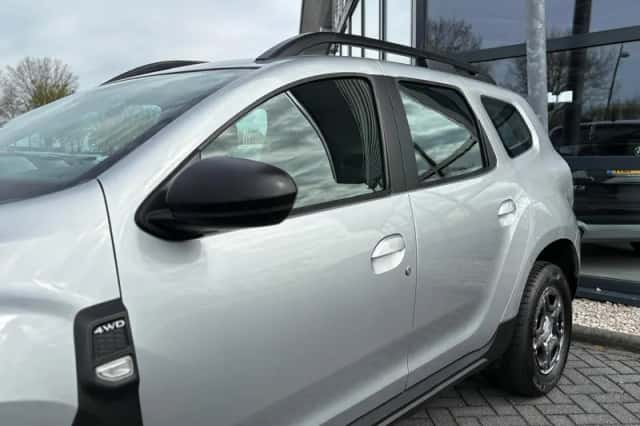 Dacia Duster (2021) thumbnail 2