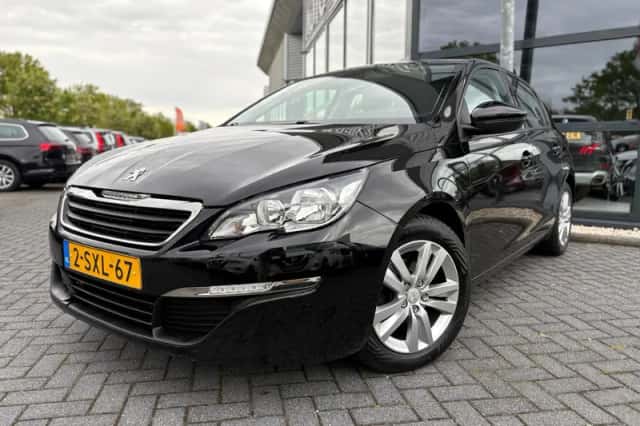 Peugeot 308 (2013) thumbnail 1