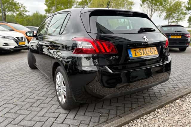 Peugeot 308 (2013) thumbnail 5