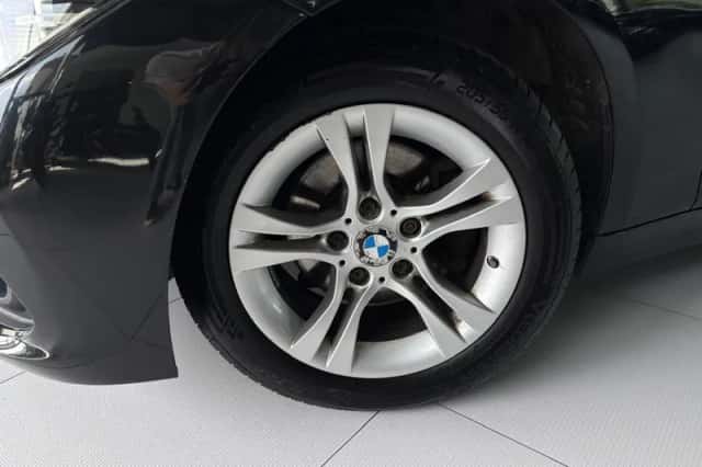 BMW 3-Serie (2016) thumbnail 2