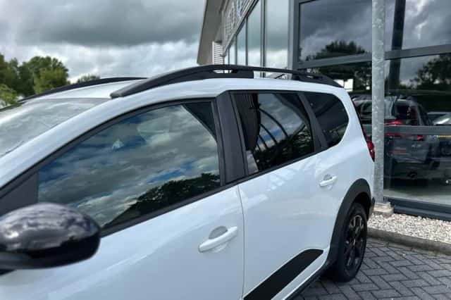 Dacia Jogger (2023) thumbnail 4