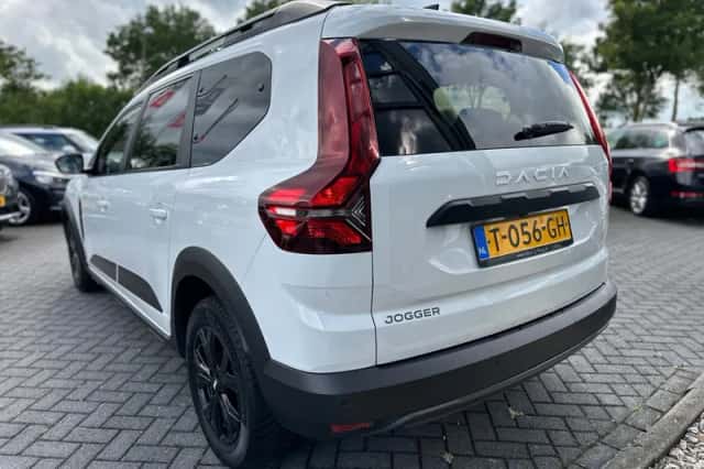Dacia Jogger (2023) thumbnail 5