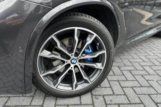 BMW X3 (2018) thumbnail 2