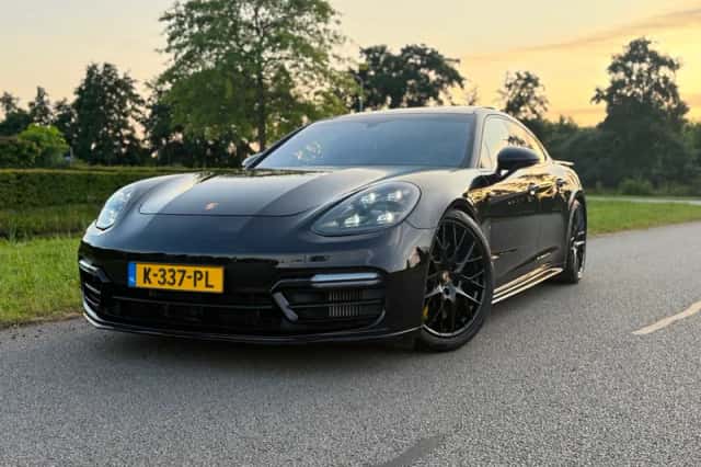 Porsche Panamera (2021) thumbnail 1