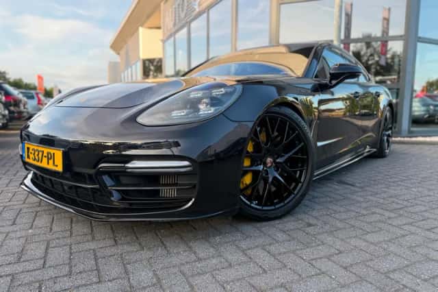 Porsche Panamera (2021) thumbnail 6