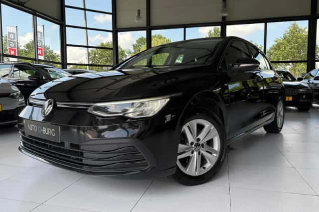 Volkswagen Golf (2021) thumbnail 1