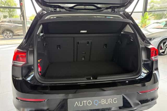Volkswagen Golf (2021) thumbnail 6