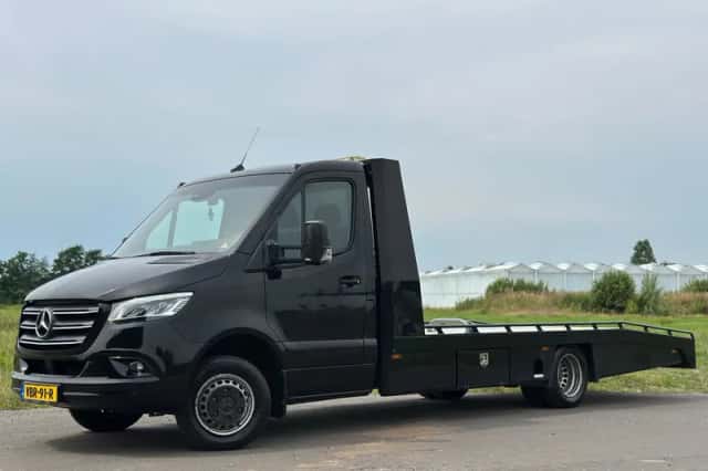 Mercedes-Benz Sprinter (2019) thumbnail 1
