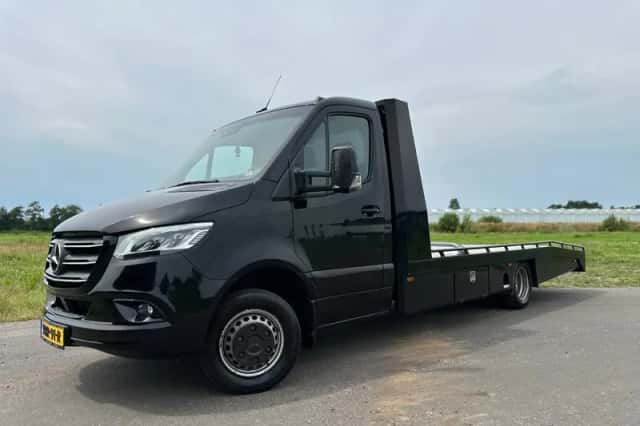 Mercedes-Benz Sprinter (2019) thumbnail 2