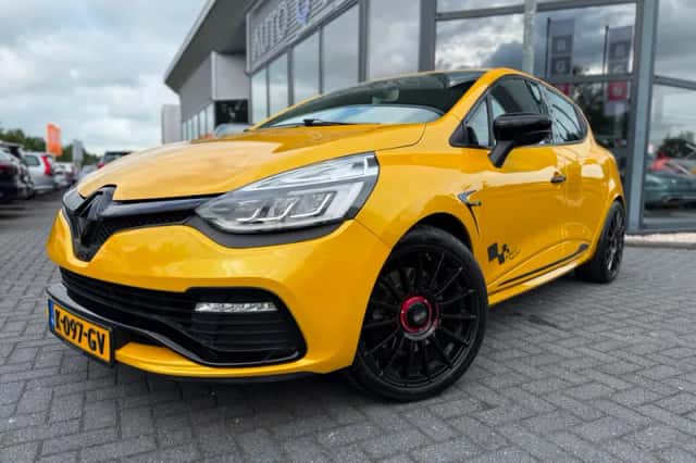 Renault Clio (2015) thumbnail 1