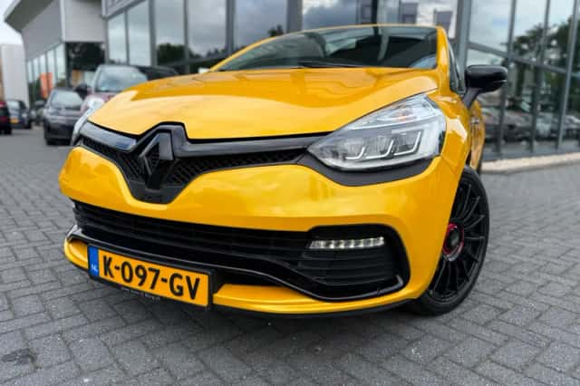 Renault Clio (2015) thumbnail 4
