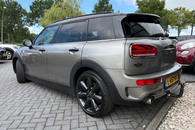 MINI Clubman (2016) thumbnail 5