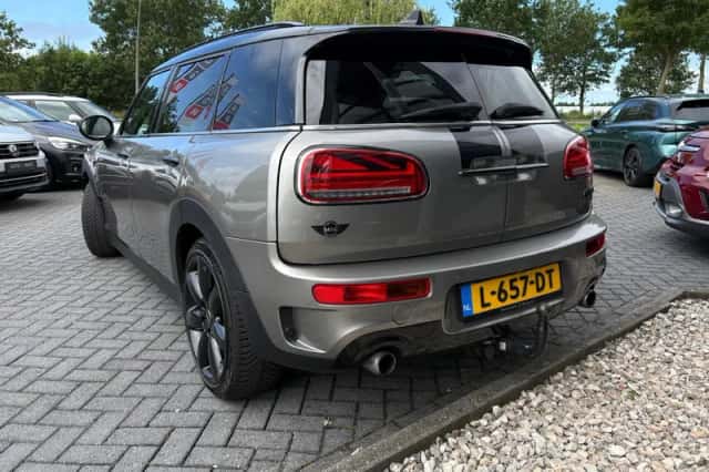 MINI Clubman (2016) thumbnail 6