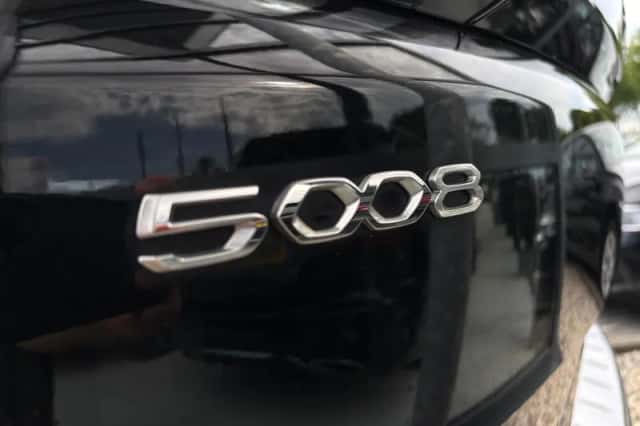 Peugeot 5008 (2023) thumbnail 5