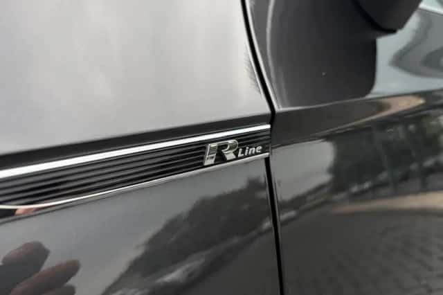 Volkswagen Passat (2020) thumbnail 4
