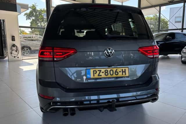 Volkswagen Touran (2017) thumbnail 6