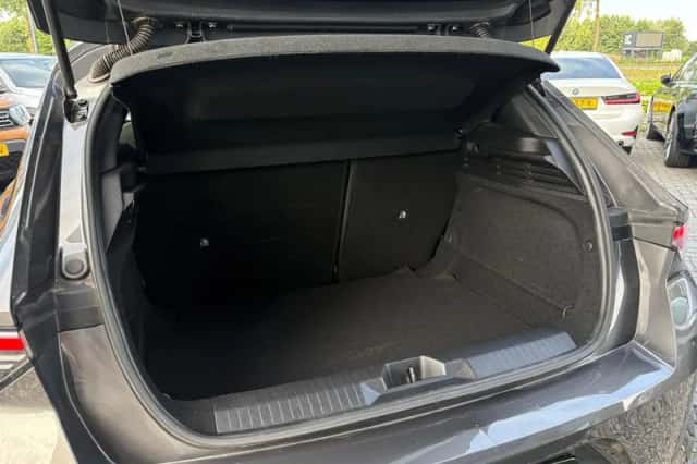 Opel Astra (2023) thumbnail 5