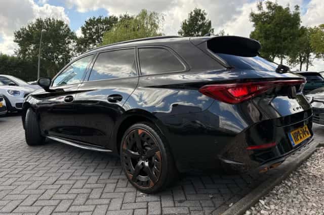 CUPRA Leon Sportstourer (2021) thumbnail 4