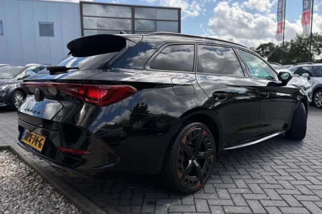 CUPRA Leon Sportstourer (2021) thumbnail 6