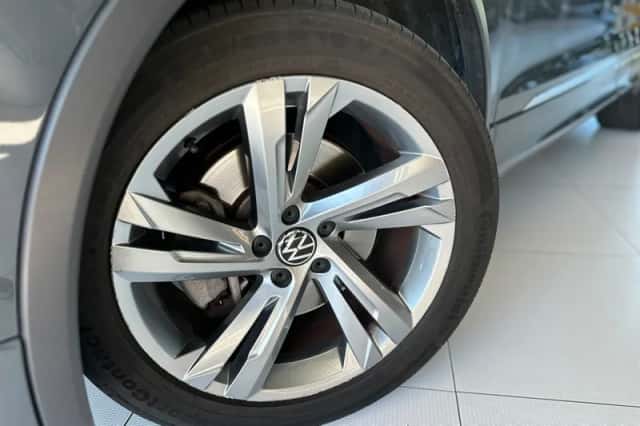 Volkswagen Tiguan (2022) thumbnail 2