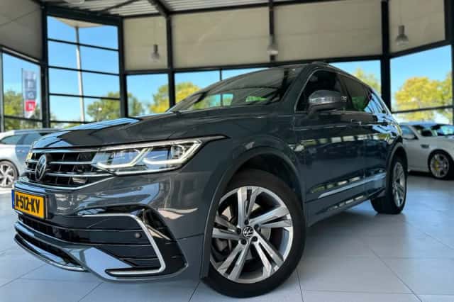 Volkswagen Tiguan (2022) thumbnail 3