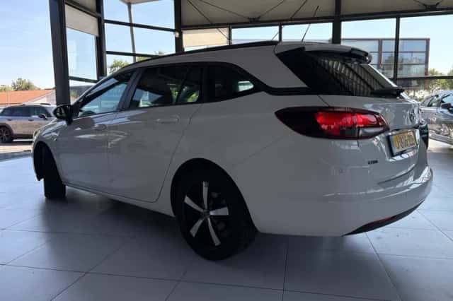 Opel Astra Sports Tourer (2020) thumbnail 4
