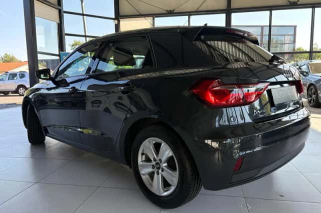 Audi A1 (2021) thumbnail 4