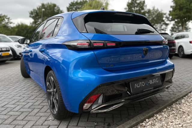 Peugeot 308 (2023) thumbnail 6