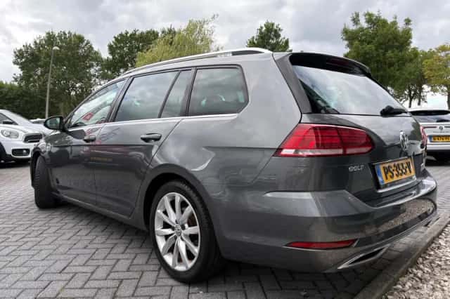 Volkswagen Golf (2017) thumbnail 6