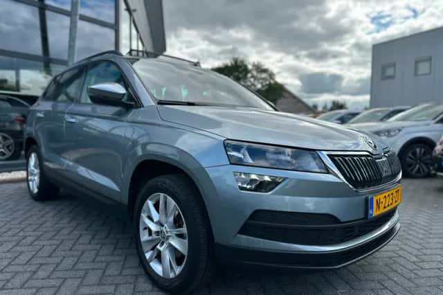 Škoda Karoq (2022) thumbnail 2