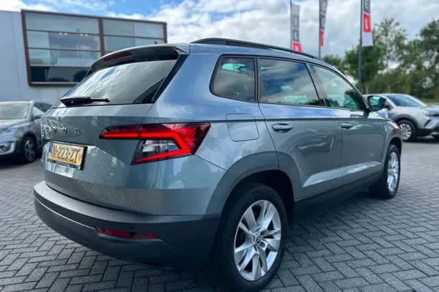 Škoda Karoq (2022) thumbnail 4