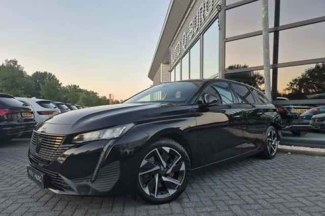 Peugeot 308 (2023) thumbnail 4