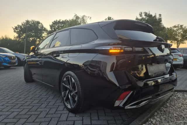 Peugeot 308 (2023) thumbnail 6