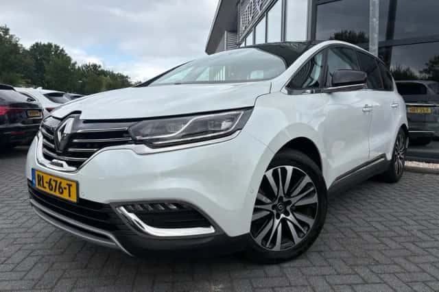 Renault Espace (2016) thumbnail 2
