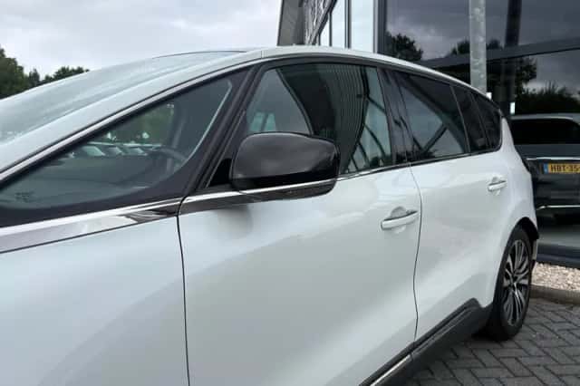Renault Espace (2016) thumbnail 3