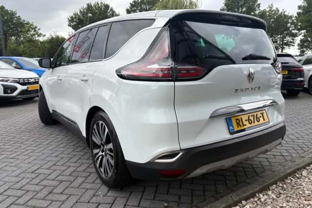 Renault Espace (2016) thumbnail 5