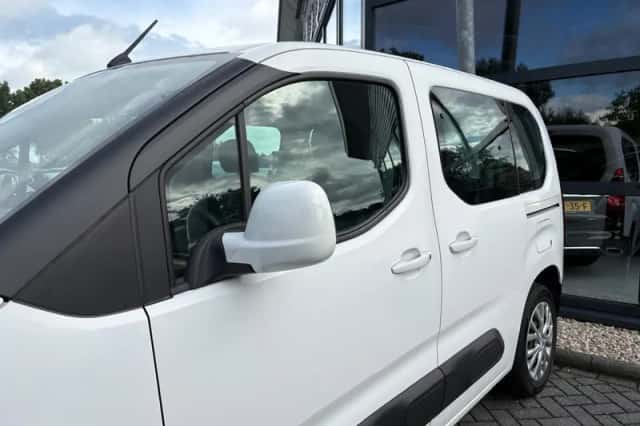 Citroën Berlingo (2018) thumbnail 2