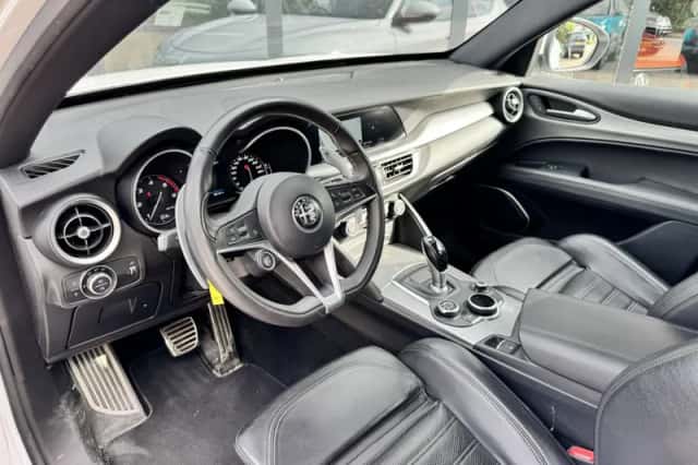 Alfa Romeo Stelvio (2019) thumbnail 6