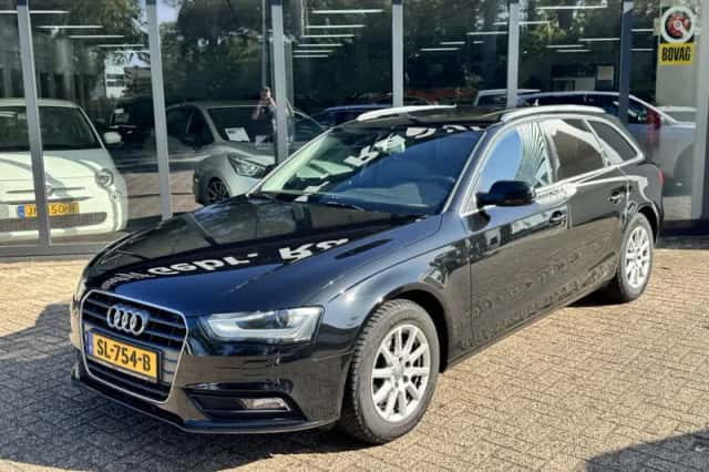 Audi A4 (2014) thumbnail 2